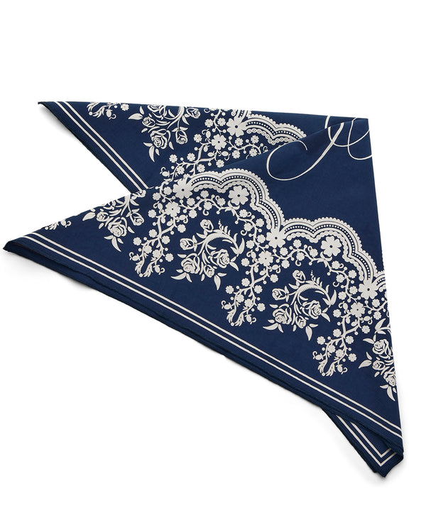 Deus Romance Bandana